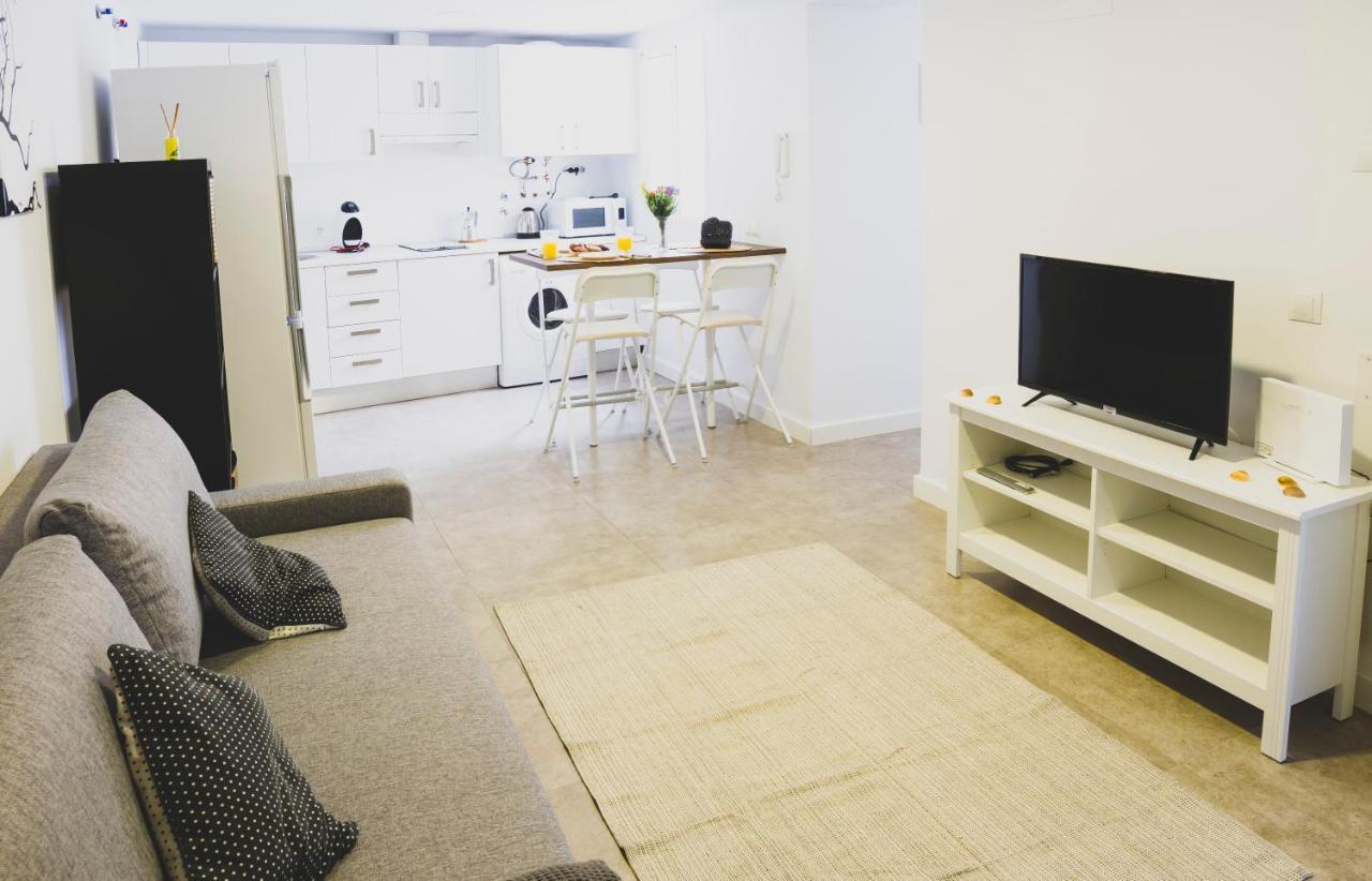 Cdz - Botica, Encantador Apartamento En Pleno Centro Historico Cádiz Eksteriør billede